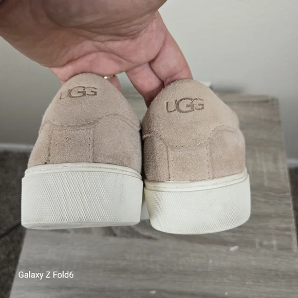 UGG Women’s Slip-On Sneakers Size 11 Pink Suede Casual Comfort Loafers Flats - Picture 6 of 9